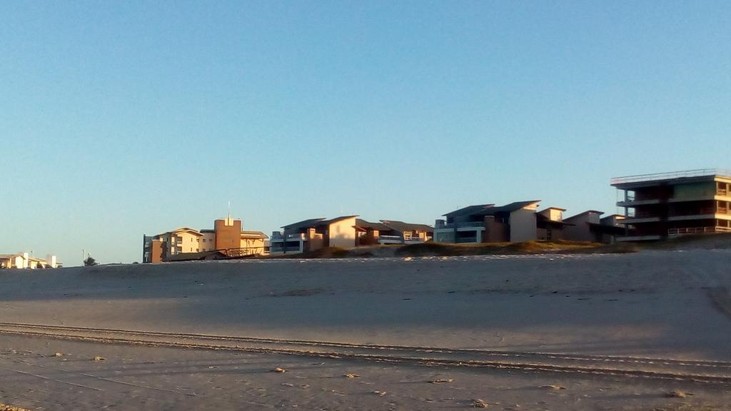 Blue Beach Apartments Акірас Екстер'єр фото